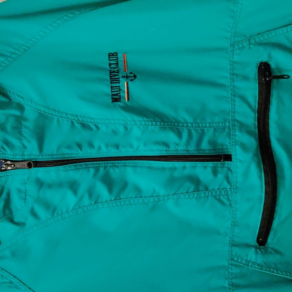 Maui Dive Club pull over hooded windbreaker - Picture 7 of 7